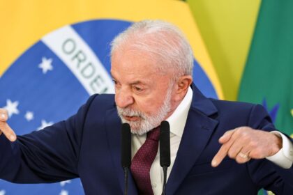 Fraude no INSS: “Se tiver filho nisso, ele será investigado”, diz Lula