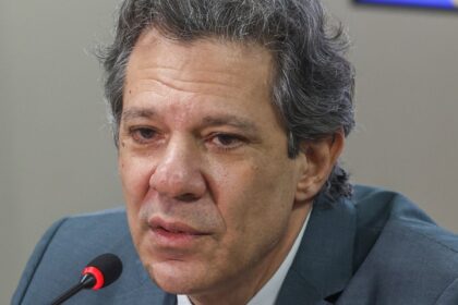 Haddad confirma que pretende deixar governo em fevereiro