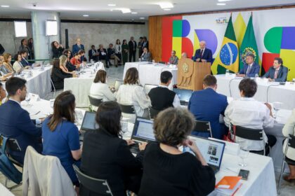 Lula afirma que vai vetar PL da Dosimetria