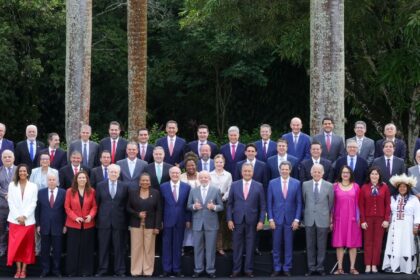 Lula diz que é preciso informar melhor ações do governo