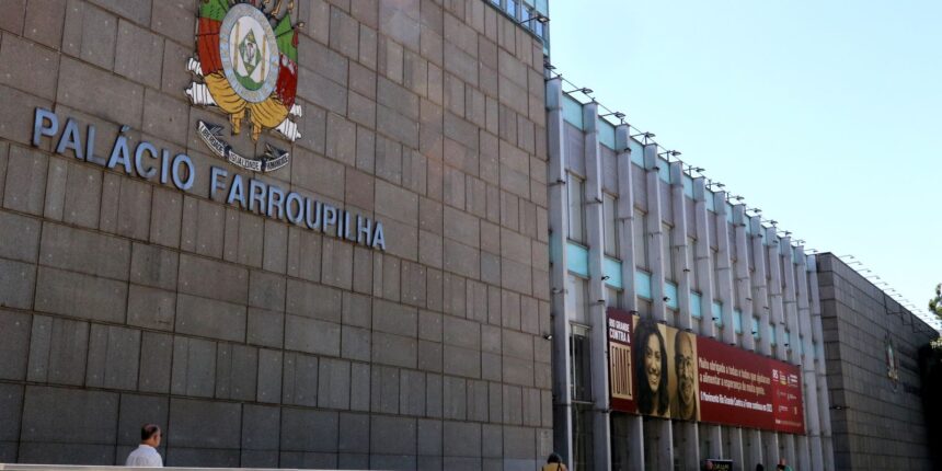 Lula sanciona porte de arma para policiais legislativos estaduais