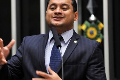 PF aponta senador como 'sustentáculo político' de esquema no INSS