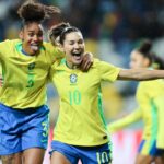 Seleção feminina fecha 2025 com goleada de 5 a 0 sobre Portugal