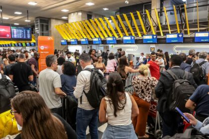 Ventania faz Congonhas cancelar 87 decolagens e 80 pousos