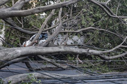 Volta a chover em São Paulo e número de pessoas sem luz aumenta