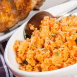 Simples, econômicas e perfeitas para qualquer refeição: essas receitas de arroz de forno vão conquistar seu paladar