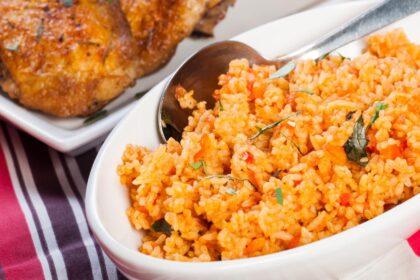 Simples, econômicas e perfeitas para qualquer refeição: essas receitas de arroz de forno vão conquistar seu paladar