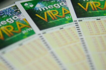 Caixa sorteia em instantes as seis dezenas da Mega da Virada