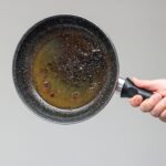 como limpar panela queimada