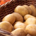 Imagem de uma cesta de batatas