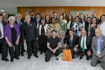 Governo debate combate ao antissemitismo com foco na educação