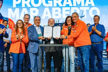 Petrobras assina contrato bilionário para fabricar navios no RS