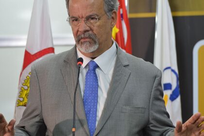 Políticos de todos os espectros homenageiam Raul Jungmann, morto ontem