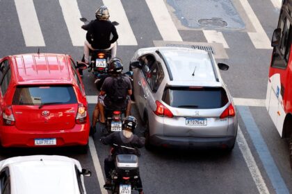 Saiba mais: regras para ciclomotores começam a valer nesta quinta