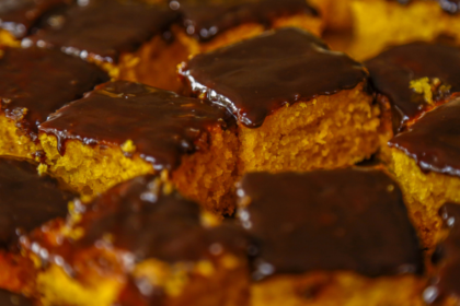 Bolos simples e caseiros resgatam memórias afetivas e o sabor da infância