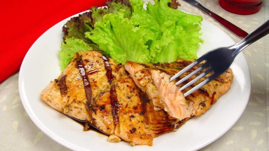 Jantar sofisticado preparado em 15 minutos com ingredientes simples e execução rápida