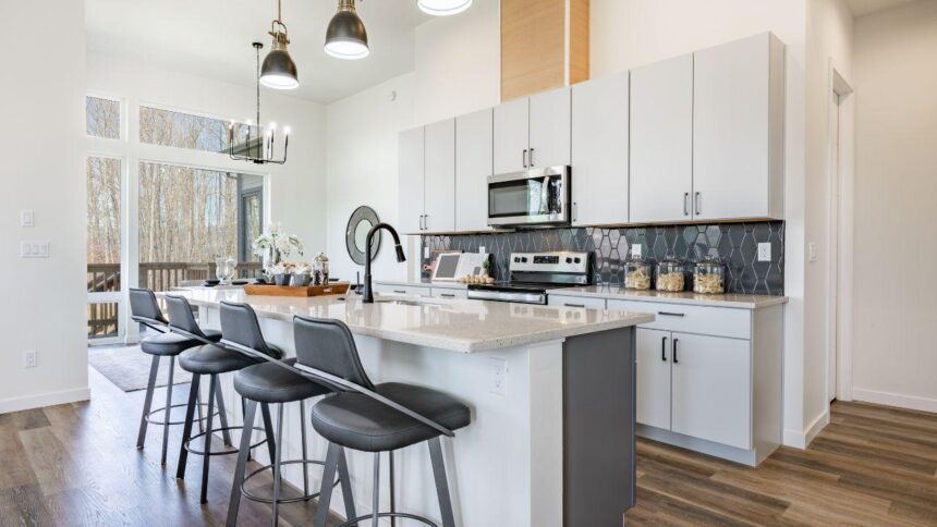 Saiba como dividir a cozinha com tranquilidade