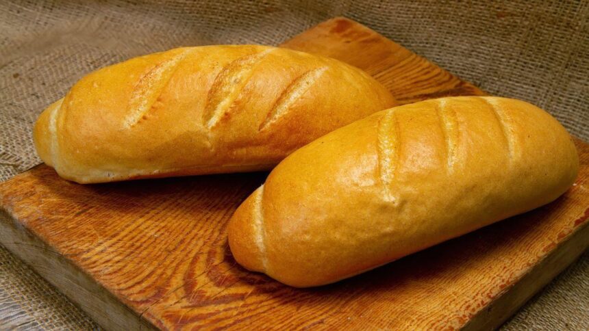 Pão amanhecido vira receita prática e econômica