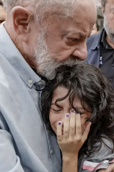 Ricardo Stuckert / PR 28.02.2026 - Presidente da Republica Luiz Inacio Lula da Silva durante Visita a áreas afetadas pelas chuvas no município de Ubá
Ubá-MG.
Foto: Ricardo Stuckert / PR