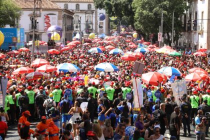 Carnaval teve menos furtos e roubos de celulares, diz governo do Rio