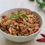 Frango desfiado macio, úmido e pronto para a semana inteira