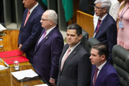 Davi Alcolumbre prega convivência pacífica entre poderes