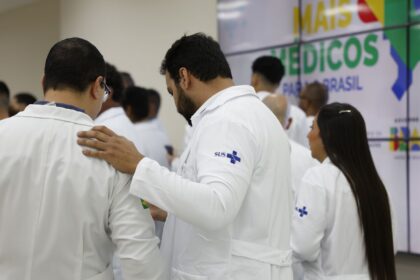 Faculdades de medicina têm até sexta para aderir ao Bolsa Permanência
