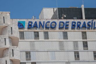 Governo do DF faz proposta de uso de imóveis como garantia ao BRB