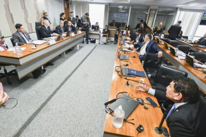 Irmãos de Toffoli não são obrigados a depor em CPI, decide Mendonça