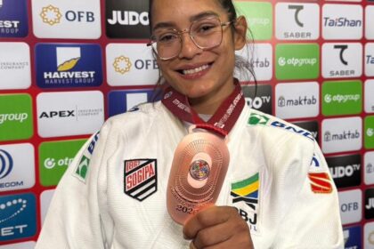 Jéssica Lima é bronze no 1º dia do Grand Slam de judô no Uzbequistão