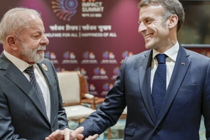 Lula e Macron tratam de defesa, ciência e tecnologia e comércio