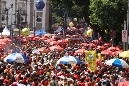 PM do Rio prende mais de 200 pessoas durante Carnaval
