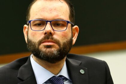 Relator no TSE vota contra cassação do senador Jorge Seif