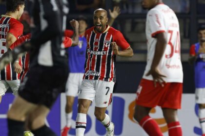 São Paulo e Palmeiras se garantem nas semis do Campeonato Paulista