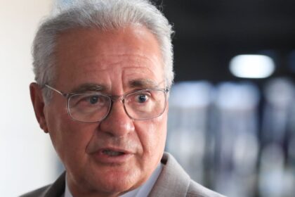 Senadores se reúnem com Fachin e pedem acesso à inquérito do Master