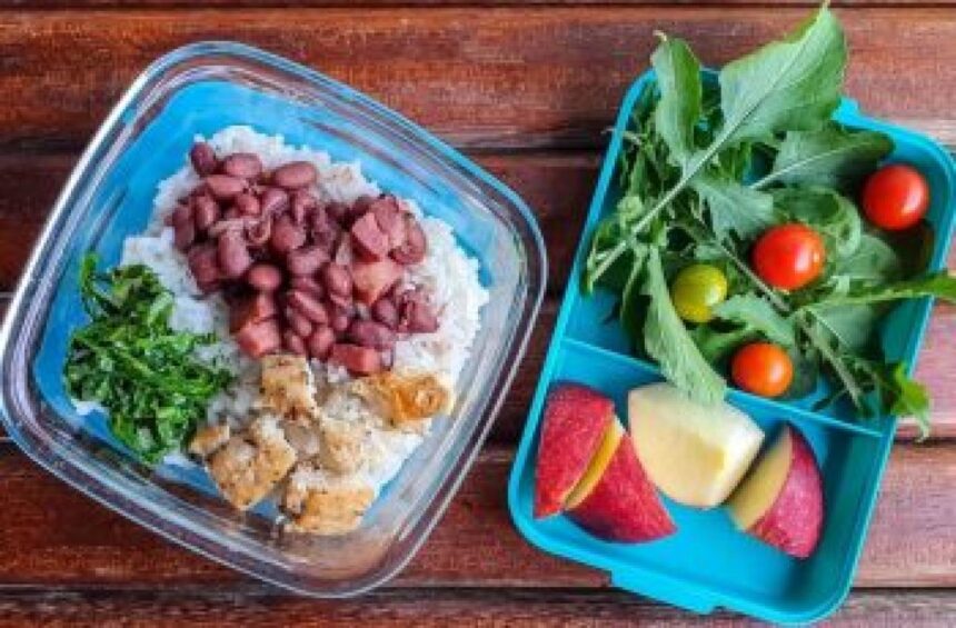 Vidros bem vedados ajudam a conservar alimentos e manter a despensa organizada