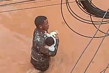 "Eu só fui”: ex-soldado salva criança de inundação em Juiz de Fora