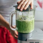 Evite prejuízo e acidentes: veja 4 alimentos que não devem ir ao liquidificador