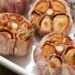 Imagem de alhos assados