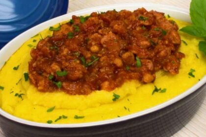6 receitas de polenta para sair do básico sem esforço