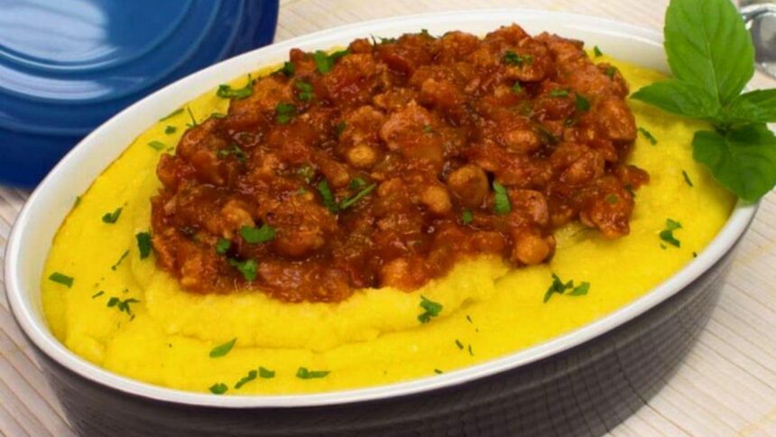 6 receitas de polenta para sair do básico sem esforço