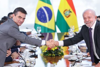 Brasil quer aumentar produção e importação de gás da Bolívia