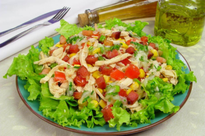Como deixar a salada mais gostosa com ingredientes simples