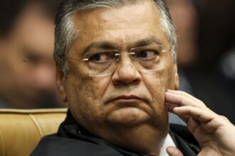 Dino libera exibição de documentário sobre grupo Arautos do Evangelho