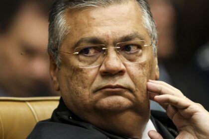 Dino libera exibição de documentário sobre grupo Arautos do Evangelho