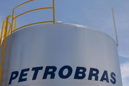 Distribuidoras pedem mais importação de diesel pela Petrobras