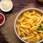 Batata frita crocante com técnica dos dois banhos e textura perfeita