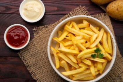 Batata frita crocante com técnica dos dois banhos e textura perfeita