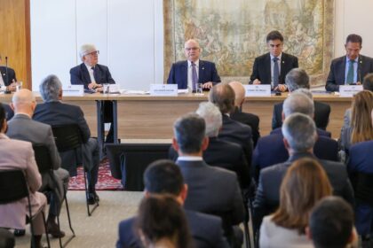 Fachin defende distanciamento de interesses no Judiciário