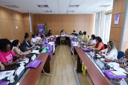 Fim da escala 6x1: proposta pode aliviar dupla jornada das mulheres